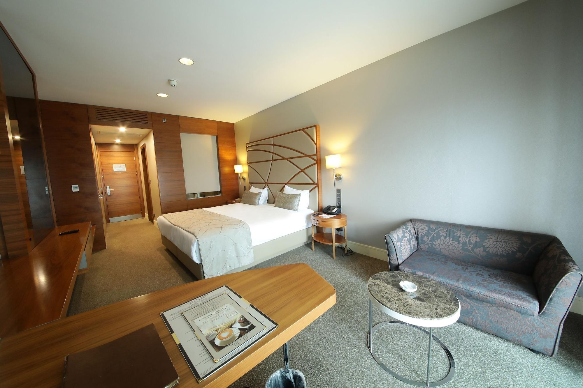Cevahir Hotel Istanbul Asia Exteriér fotografie A room at the hotel