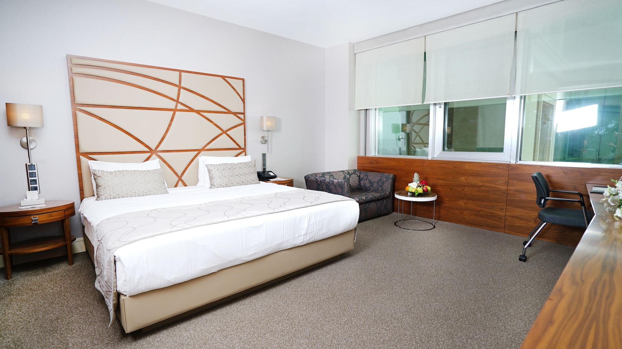 Cevahir Hotel Istanbul Asia Exteriér fotografie A room at the hotel