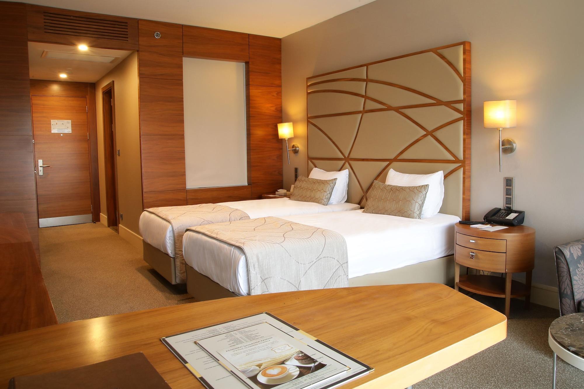 Cevahir Hotel Istanbul Asia Exteriér fotografie A room at the hotel